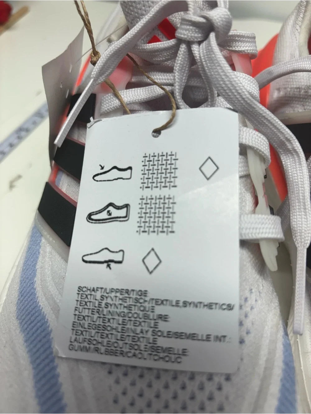 adidas Ultraboost Light - Picture 6 of 8